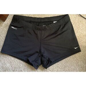Nike Fit Dry Shorts Womens Small Size 4-6 Black 2 3/4" Inseam